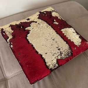 Sparkly pillow